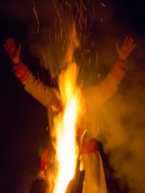 Волхв Яромир, голова громади 